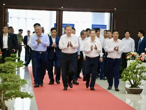 Tổng Bí thư: Sáp nhập để đưa vùng đất Quảng Đà vươn ra biển lớn