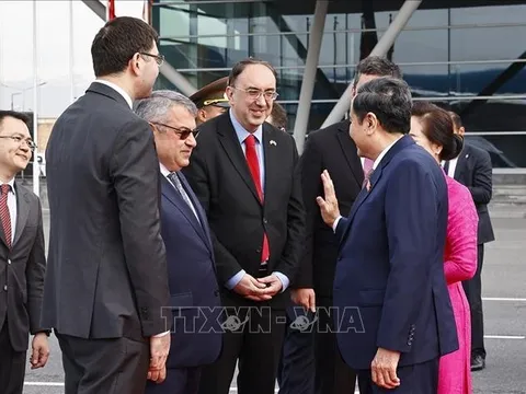 Chủ tịch Quốc hội Trần Thanh Mẫn và Phu nhân kết thúc tốt đẹp chuyến thăm chính thức Armenia