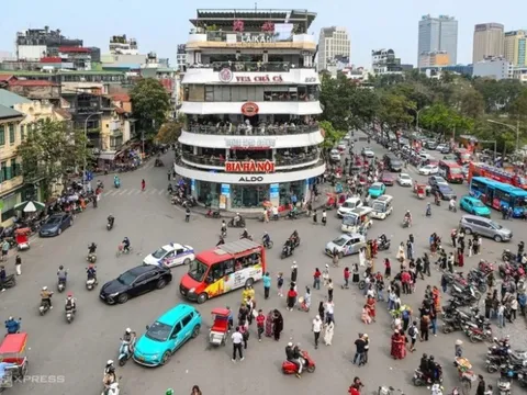 Từ 7/4, phương tiện qua lại khu vực tòa nhà Hàm cá mập cần biết điều này