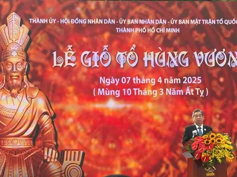 TP Hồ Chí Minh dâng lễ Quốc Tổ Hùng Vương và dâng hoa Đức Lễ Thành hầu Nguyễn Hữu Cảnh