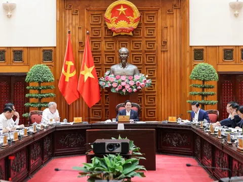 Thủ tướng: Ứng phó chủ động, kịp thời, linh hoạt trong mọi tình huống, khẩn trương hỗ trợ doanh nghiệp, người dân