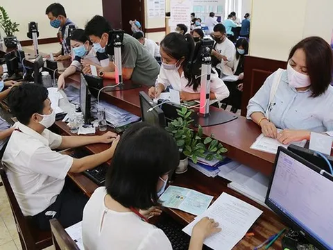 Giữ nguyên lương, phụ cấp cho cán bộ bị ảnh hưởng của sắp xếp đơn vị hành chính trong 6 tháng