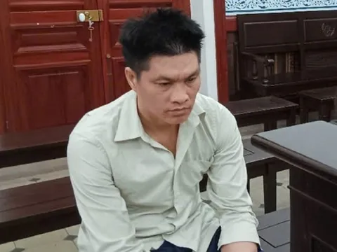 Vụ sát hại "tình địch" trước cửa phòng trọ ở TP.HCM: "Tình mới" tử vong, người phụ nữ bỏ trốn cùng "tình cũ"