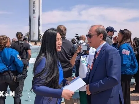 Chủ tịch nước gửi thư chúc mừng người phụ nữ gốc Việt đầu tiên bay vào vũ trụ