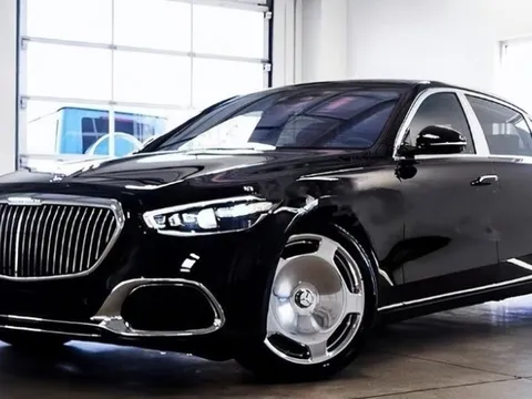 Mua Maybach 5,5 tỷ đồng để chạy taxi, giá một "cuốc" xe là bao nhiêu?
