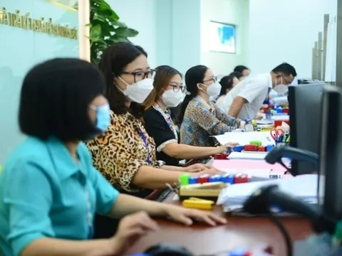 Người hoạt động không chuyên trách tại xã, thôn, tổ dân phố hiện được hưởng chế độ gì?