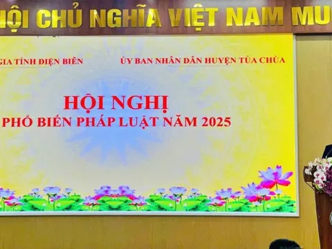 Hội Luật gia tỉnh Điện Biên tuyên truyền pháp luật cho cán bộ thôn, bản