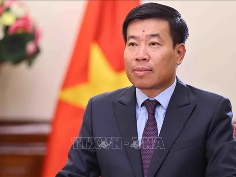 Củng cố niềm tin và tăng cường tin cậy chính trị, sức mạnh của tình đoàn kết Việt - Lào