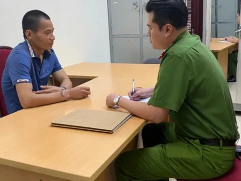 Lời khai của nghi phạm cướp ngân hàng ở Hà Nội: Chán nản vì vợ đòi ly hôn nên uống một can bia, cướp tiền để được đi tù