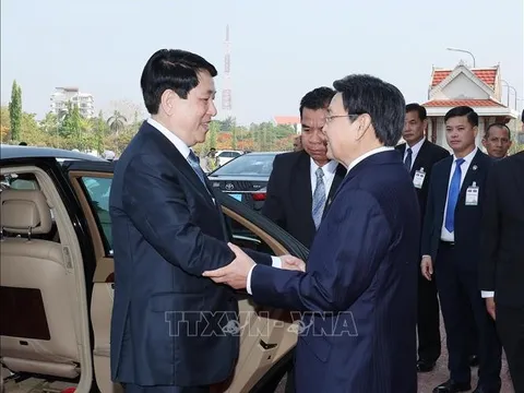 Chủ tịch nước Lương Cường hội kiến Chủ tịch Quốc hội Lào