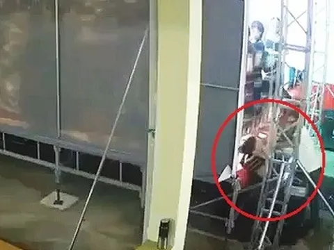 Những giây phút ám ảnh khi nam sinh bị điện giật tử vong trong lúc biểu diễn văn nghệ ở trường