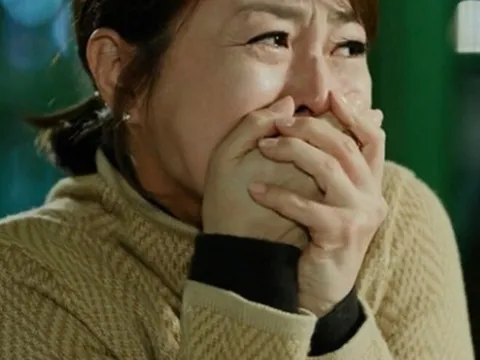 Sửa lại căn phòng cũ của bố chồng đã mất tôi tìm thấy một thứ, lập tức ly hôn chồng