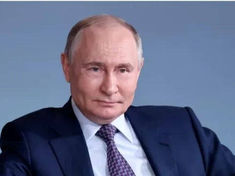 Tổng thống Nga Putin bất ngờ tiết lộ về "người kế nhiệm"