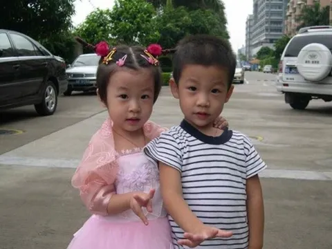 Bố mất để lại 2 tỷ, con gái ruột làm thủ tục thừa kế nhưng anh trai không cho, đau lòng trước phán quyết của tòa