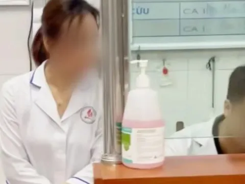 Nam Định: Hé lộ nội dung trao đổi giữa 2 nhân viên y tế trong vụ bác sĩ bị "tố" yêu cầu đóng đủ tiền mới cấp cứu