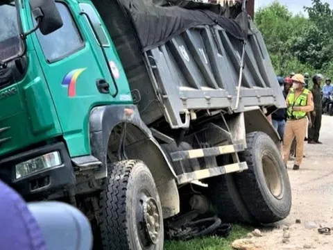 Xót xa nam sinh lớp 12 tử vong sau va chạm với xe tải