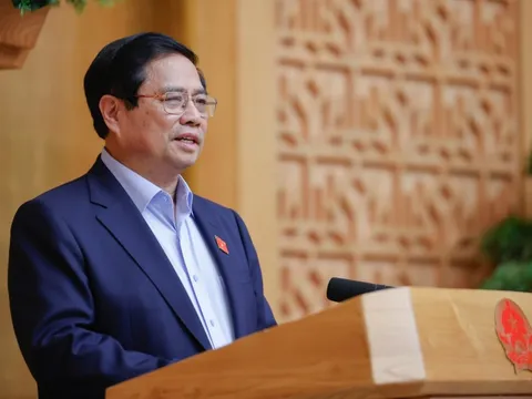 Thủ tướng: Khẩn trương bố trí đủ kinh phí, chi trả cho người nghỉ việc 'càng sớm càng tốt'