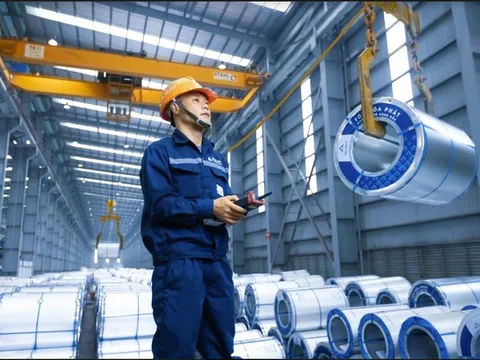 Sếp Hòa Phát (HPG) muốn "sang tay" số cổ phiếu trị giá 141,62 tỷ đồng cho con trai