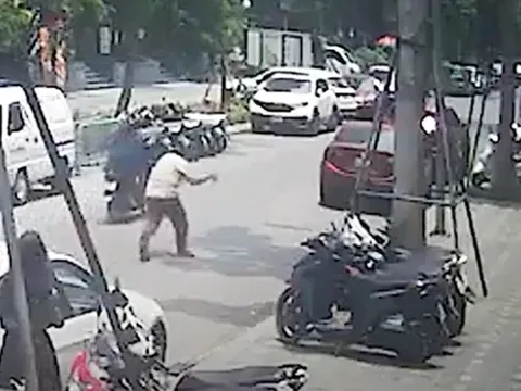 Clip: Người đàn ông cầm điếu cày truy bắt trộm xe SH như phim