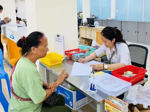 Người lao động được hưởng lương hưu tới 75% khi nghỉ hưu trước tuổi nếu đáp ứng đủ các điều kiện này