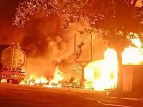 Vụ nổ xe bồn 3 thiếu niên tử vong: Bàng hoàng nguyên nhân khiến ai nấy đau lòng