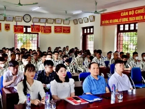 Hội Luật gia tỉnh Ninh Bình giáo dục, nâng cao nhận thức về pháp luật, đạo đức xã hội cho phạm nhân