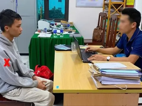 Dùng tài khoản ảo, ép học sinh dưới 16 tuổi chụp ảnh "nhạy cảm", gã trai nhận trái đắng