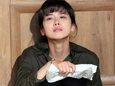 Giấu chồng con đặt camera trong nhà, vợ quay được cảnh tượng đau lòng, lập tức ly hôn