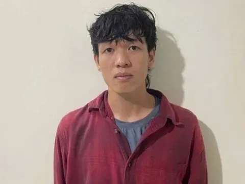 Một nam thanh niên đến cơ quan công an đầu thú sau khi đọc báo, vì lý do này
