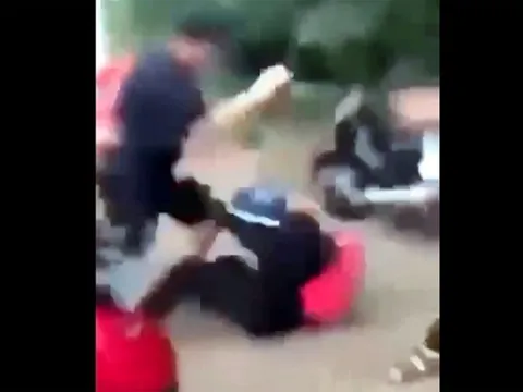 Đồng Nai: Nhà trường nói gì khi nam sinh bị bạn đánh dã man bằng mũ bảo hiểm?