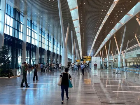 Xử lý dứt điểm tình trạng nước mưa 'dột' tại nhà ga T3 Tân Sơn Nhất