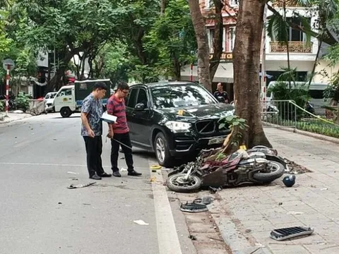 Vụ tai nạn giao thông ở Hà Nội, cô gái 18 tuổi bị đứt rời chân phải: Nhân chứng tiết lộ khoảnh khắc đau lòng tại hiện trường