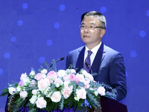 Phó Thủ tướng Lê Thành Long: Thúc đẩy mạnh mẽ, toàn diện chuyển đổi số y tế