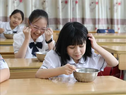 Thủ tướng chỉ thị về việc tổ chức dạy học 2 buổi/ngày và tổ chức sinh hoạt hè cho trẻ em