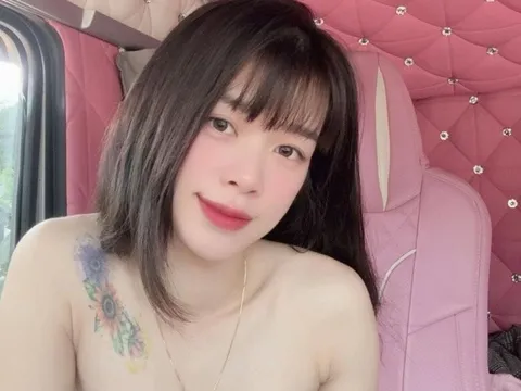 Bóng hồng xe tải Thái Nguyên 8 năm đưa con rong ruổi đường dài Bắc Nam, 19 tuổi làm mẹ đơn thân, 2 con khác cha