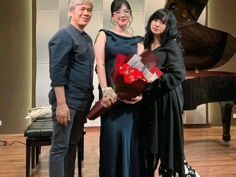 NSND Thanh Lam tự hào khoe con riêng của chồng, ái nữ bác sĩ Tiến Hùng xinh lung linh "đọ dáng" bên mẹ diva