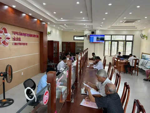 Bộ Nội vụ hướng dẫn chế độ tiền lương, phụ cấp cho cán bộ sau sắp xếp đơn vị hành chính