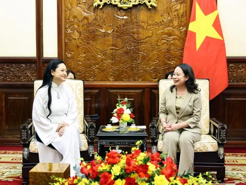 Phó Chủ tịch nước tiếp nữ phi hành gia gốc Việt đầu tiên bay vào không gian