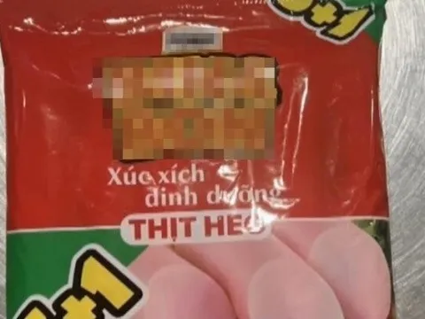 Sợ cháu đói, bà lén nhét xúc xích vào vali, kết quả khiến du học sinh Việt sang Đài Loan bị phạt 178 triệu đồng