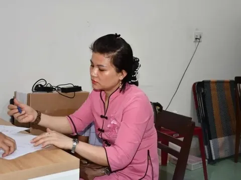 Vụ bé trai 14 tháng tuổi bị ném xuống nền gạch ở Quảng Ngãi, gây chấn thương sọ não: Hé lộ danh tính, chân tướng bảo mẫu vừa bị bắt