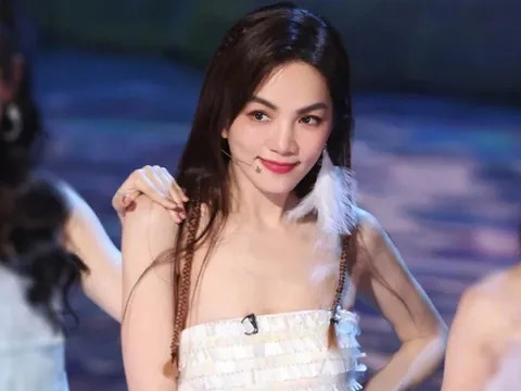 Nữ diễn viên kể cho bố mẹ chuyện bản thân bị quấy rối lúc 8 tuổi, vô tình phát hiện bí mật động trời từ hai người chị gái