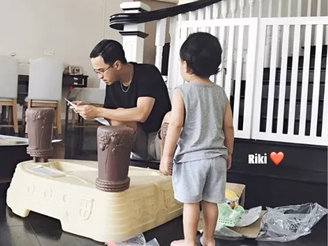 Tăng Thanh Hà khoe cảnh chồng thiếu gia chăm quý tử trong biệt thự triệu đô, hôn nhân 13 năm vẫn "màu hồng" khó tin