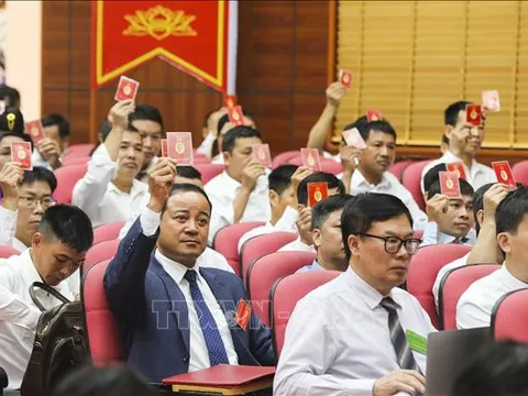 Ban Bí thư yêu cầu đổi Thẻ đảng viên trong toàn Đảng