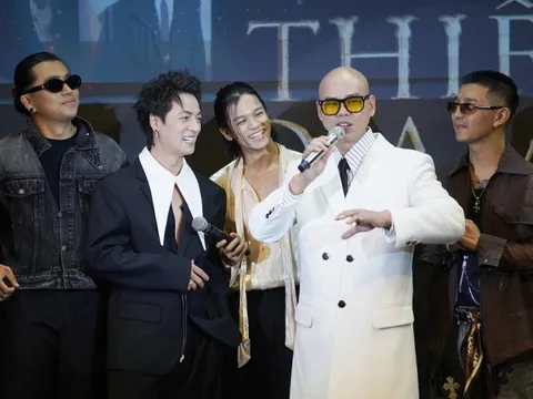 Phan Đinh Tùng cảm ơn vợ con sau tai nạn thủng màng nhĩ, có quá khứ từng bị lừa dùng "chất cấm"