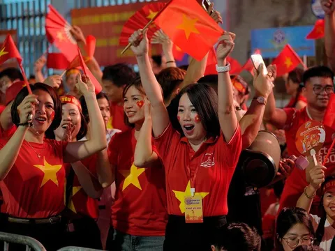 Tin vui: Tặng 100.000 đồng/người cho toàn dân ăn Tết Độc lập