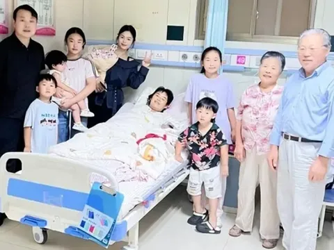 Con dâu vừa rời bàn đẻ đã tuyên bố năm sau sinh con thứ 8, tình trạng hiện tại của bố mẹ chồng gây tranh cãi