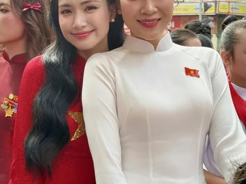 Sao Việt 24h: Mỹ Tâm và Hòa Minzy đọ sắc khi chung khung hình, Vân Dung khoe bố ruột sở hữu bộ huy chương cao quý