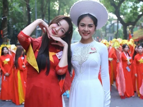 Hội mẹ bỉm tham gia diễu hành A80: Vân Trang đưa theo con gái từ miền Nam ra Bắc, Thu Quỳnh được dẫn đầu khối