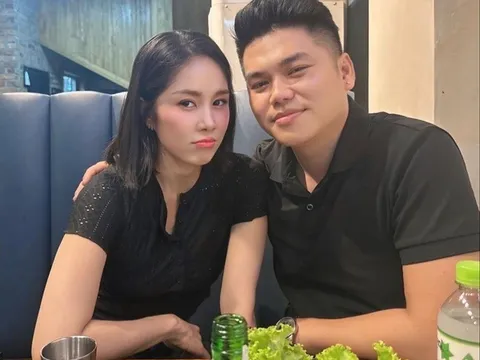 Lê Phương cho biết gu chọn bạn đời, khẳng định "yêu cái giọng đầu tiên" khi nói về ông xã Trung Kiên
