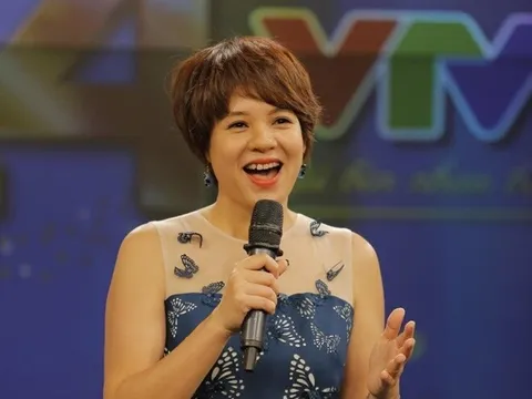 Hoa khôi đời đầu VTV từng "gây bão" với nhan sắc 29 năm trước: Bị nhận xét cười "nhơn nhơn", U50 sinh con chỉ nặng 1,6kg